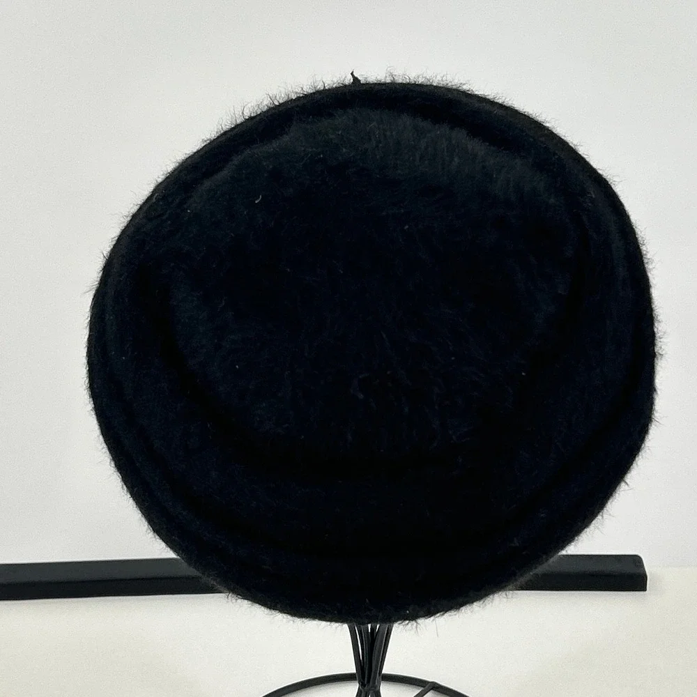 Vintage Black Fuzzy Beret Hat Bow Soft‎ Glam Winter Parisian Style Pillbox